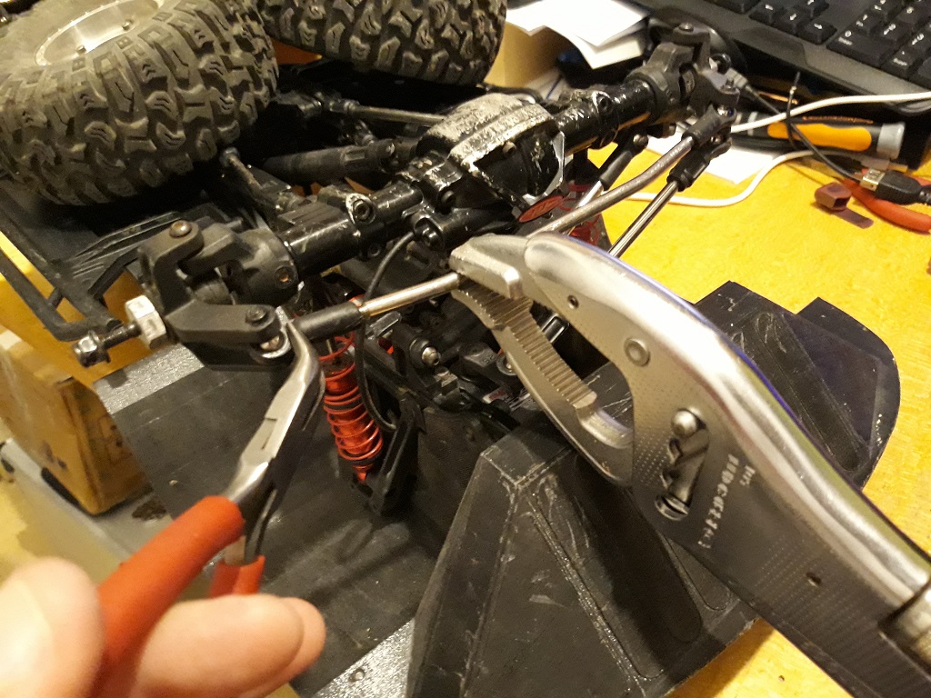 Astuces et reglages du Traction Hobby Cragsman et de sa radiocommande 130