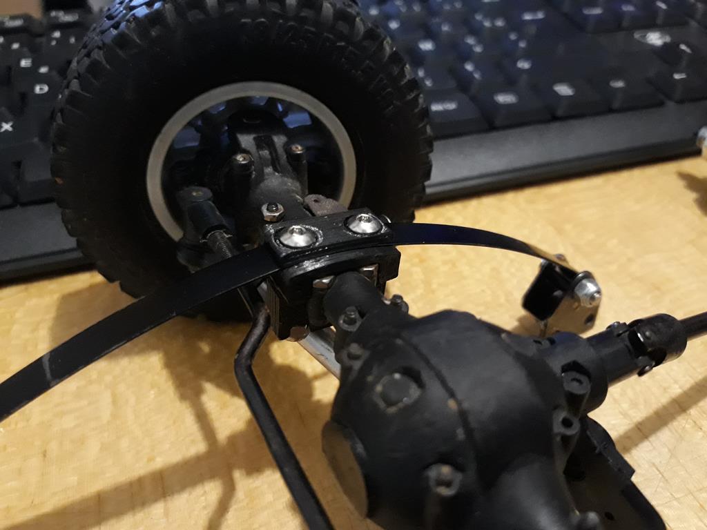 Dodge A100 4x4 - Pont SDI et trans axial 006