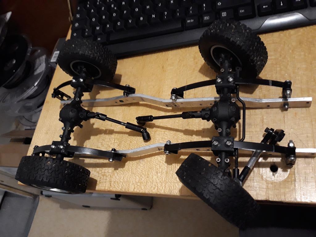 Dodge A100 4x4 - Pont SDI et trans axial 009