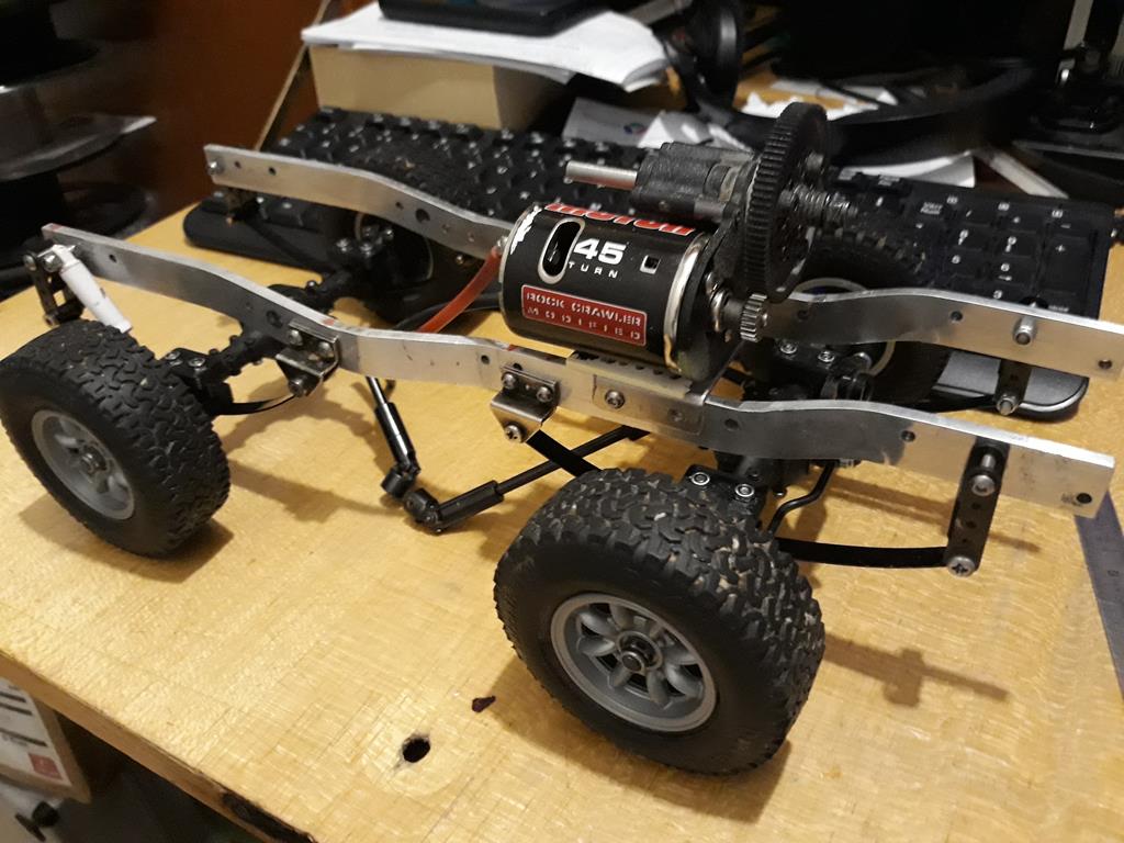 Dodge A100 4x4 - Pont SDI et trans axial 011