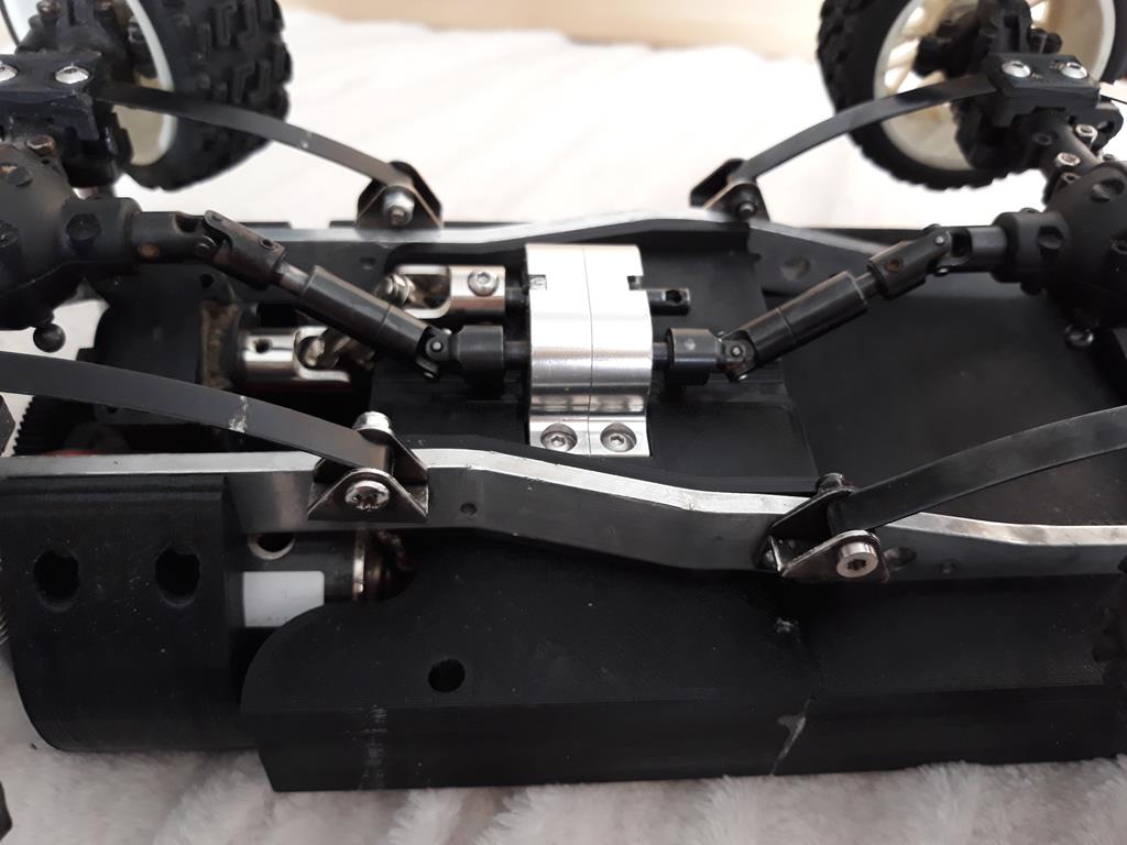 Dodge A100 4x4 - Pont SDI et trans axial 053